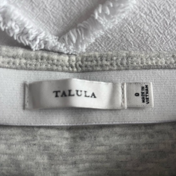 ARITZIA Talua skirt - Picture 3 of 4